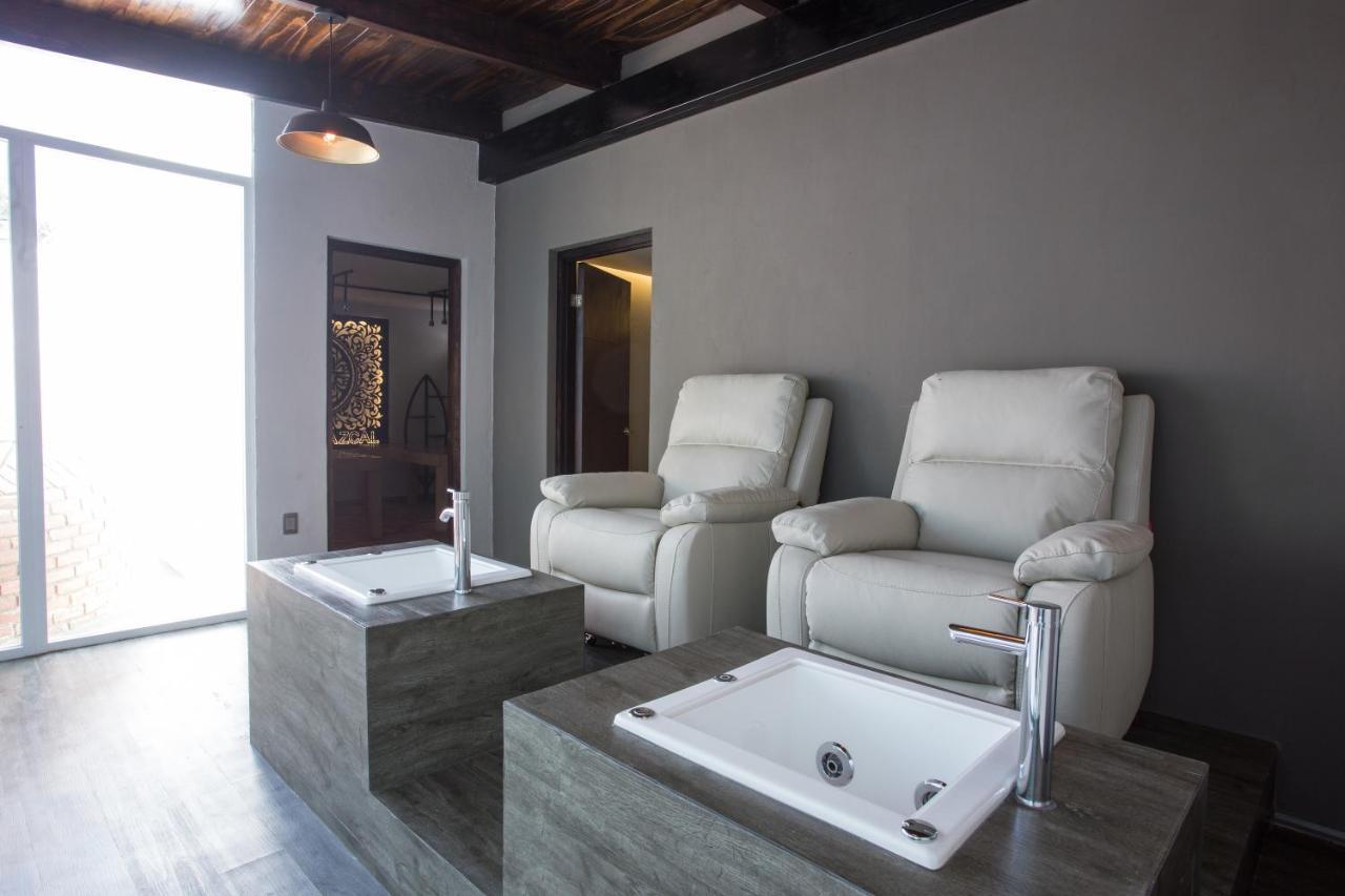 Saint George Hotel - Spa & Temazcal 테키스키아판 외부 사진