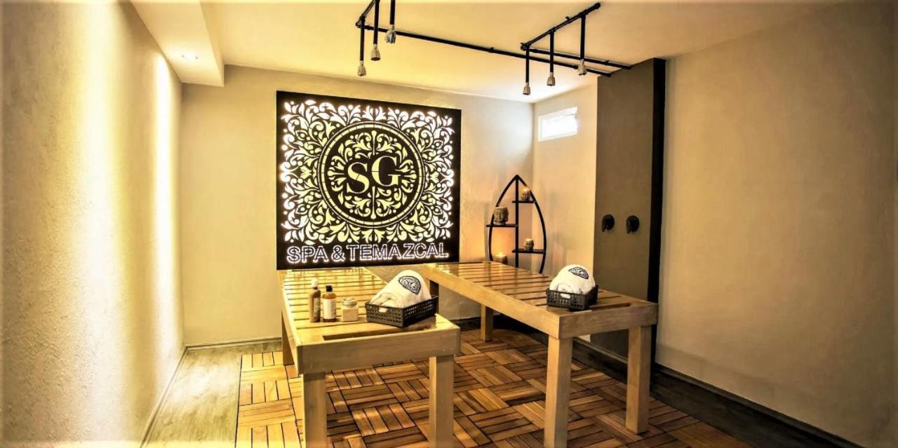 Saint George Hotel - Spa & Temazcal 테키스키아판 외부 사진