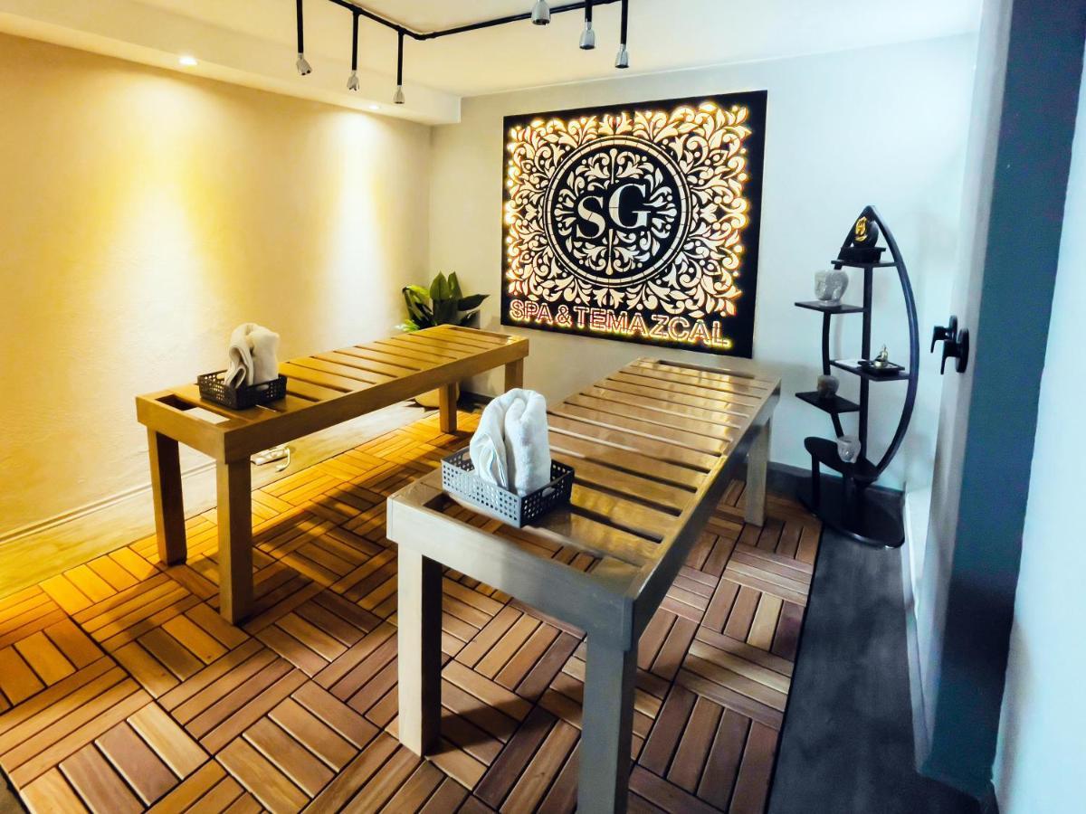 Saint George Hotel - Spa & Temazcal 테키스키아판 외부 사진