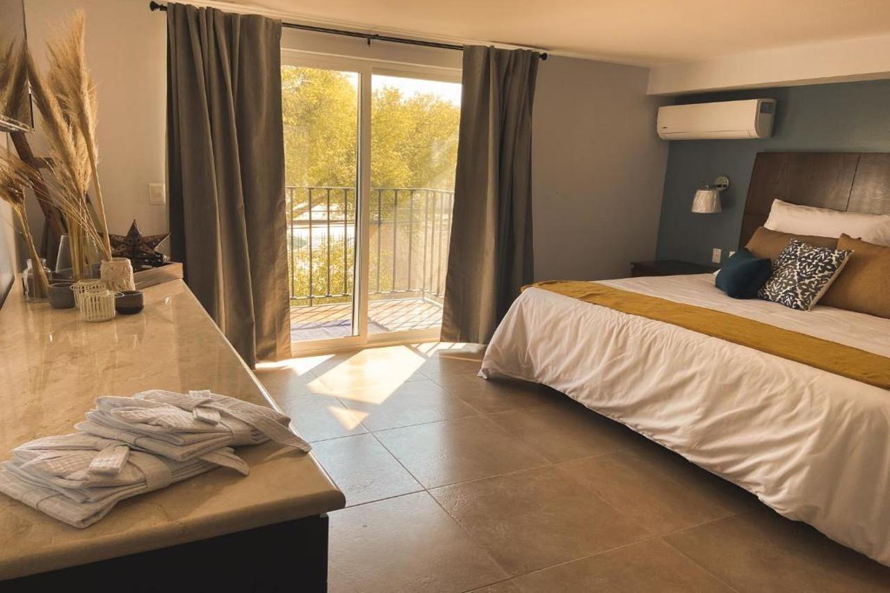 Saint George Hotel - Spa & Temazcal 테키스키아판 외부 사진